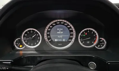 Mercedes-Benz E-Class 2010, 108239 км, за 3304.63 USD - фото 8
