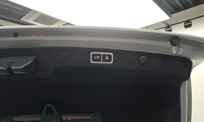 Hyundai Grandeur 2023, 45525 км, за 21683.91 USD - фото 20
