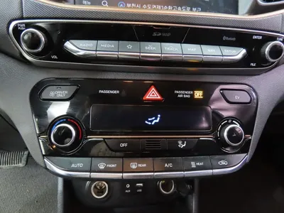 Hyundai Ioniq 2019, 59098 км, за 9518.18 USD - фото 8