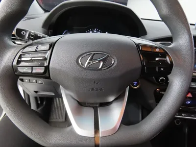 Hyundai Ioniq 2019, 59098 км, за 9518.18 USD - фото 13