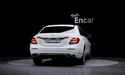 Mercedes-Benz E-Class 2019, 175148 км, за 12945.63 USD