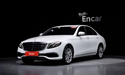 Mercedes-Benz E-Class 2019, 175148 км, за 12945.63 USD - фото 11