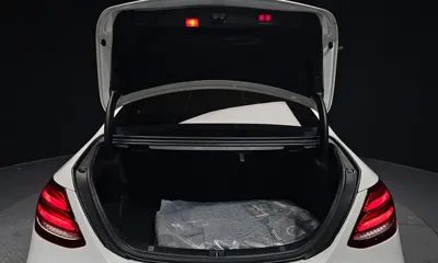 Mercedes-Benz E-Class 2019, 175148 км, за 12945.63 USD - фото 21