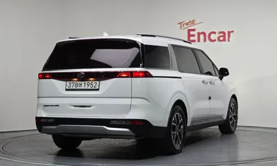 Kia Canival 2021, 154381 км, за 11913.9 USD