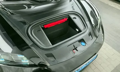 Porsche Taycan 2025, 27189 км, за 78596.04 USD - фото 6