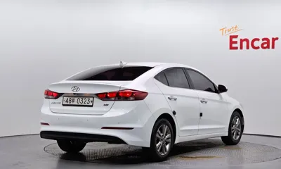 Hyundai Avante 2017, 184900 км, за 4488.68 USD
