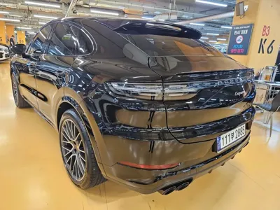 Porsche Cayenne 2023, 59693 км, за 57767.42 USD