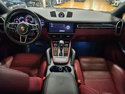 Porsche Cayenne 2023, 59693 км, за 57767.42 USD - фото 7