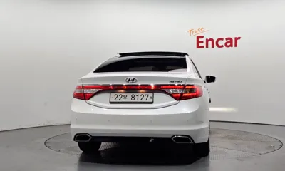 Hyundai Grandeur 2015, 77562 км, за 5251.41 USD