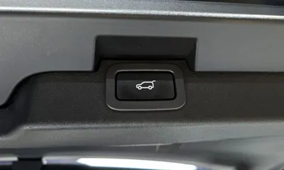 Land Rover Discovery 2017, 75838 км, за 17275.35 USD - фото 20