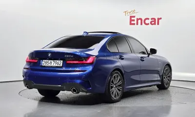BMW 3-Series 2021, 85616 км, за 16345.02 USD