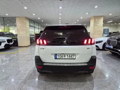 Peugeot 5008 2021, 30196 км, за 16195.15 USD