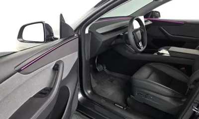 Tesla Model Y 2025, 11753 км, за 33218.26 USD - фото 10