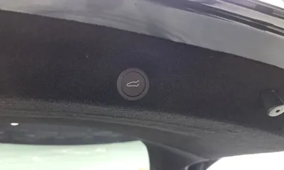 Tesla Model Y 2025, 11753 км, за 33218.26 USD - фото 30