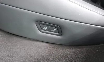 Tesla Model Y 2025, 11753 км, за 33218.26 USD - фото 35