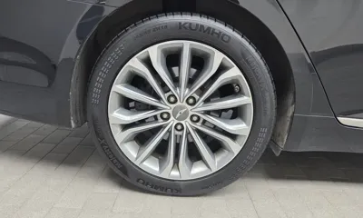 Hyundai Genesis 2015, 120797 км, за 6435.67 USD