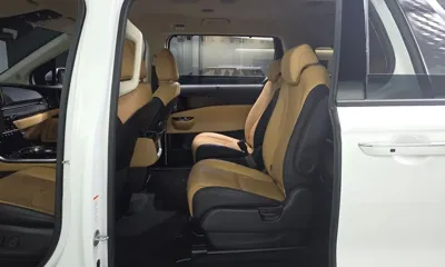Kia Canival 2023, 82076 км, за 15426.02 USD - фото 26