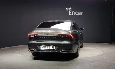 Hyundai Grandeur 2021, 129963 км, за 10986.15 USD - фото 4