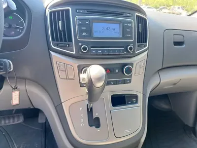 Hyundai Starex 2019, 66374 км, за 6967.5 USD - фото 8