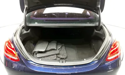 Mercedes-Benz C-Class 2017, 148406 км, за 7286.33 USD - фото 20