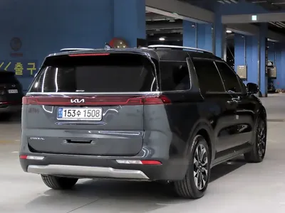 Kia Canival 2023, 103623 км, за 18428.07 USD