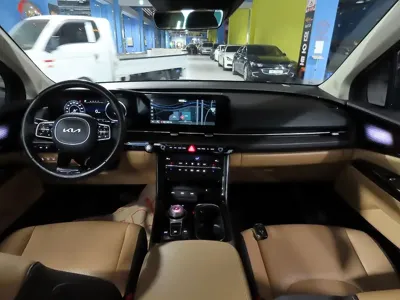 Kia Canival 2023, 103623 км, за 18428.07 USD