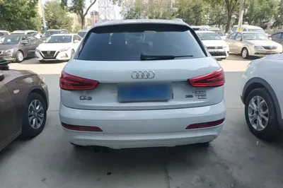 Audi Q3 2015, 124700 км, за 8491 USD