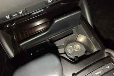 Lexus ES 2020, 100100 км, за 21794 USD - фото 17