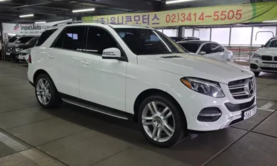 Mercedes-Benz GLE-Class 2018, 117500 км, за 16913.88 USD