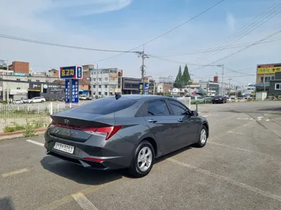 Hyundai Avante 2023, 86970 км, за 8458.68 USD