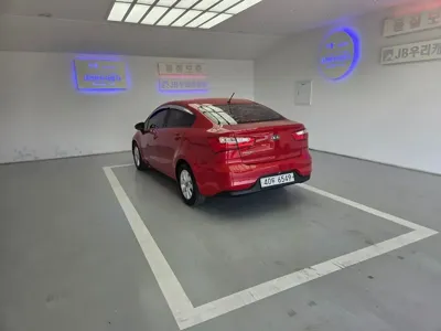 Kia Pride 2017, 21348 км, за 4485.47 USD