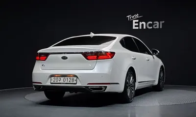 Kia K7 2016, 91716 км, за 8125.85 USD