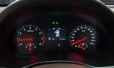 Kia K7 2016, 91716 км, за 8125.85 USD - фото 8