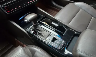 Kia K7 2016, 91716 км, за 8125.85 USD - фото 9