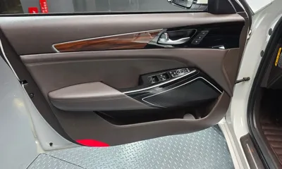 Kia K7 2016, 91716 км, за 8125.85 USD - фото 23