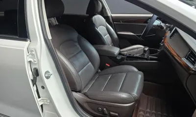 Kia K7 2016, 91716 км, за 8125.85 USD - фото 25