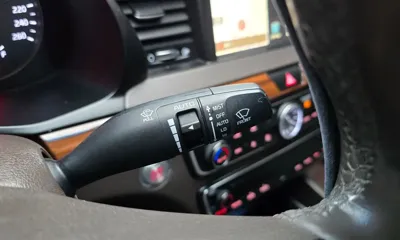 Kia K7 2016, 91716 км, за 8125.85 USD - фото 27