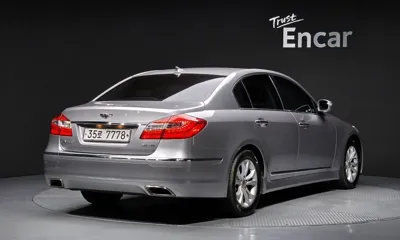 Hyundai Genesis 2014, 44780 км, за 5842.2 USD