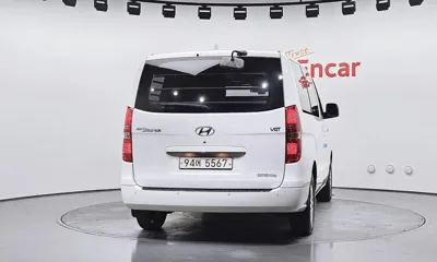Hyundai Starex 2021, 93223 км, за 9452.54 USD