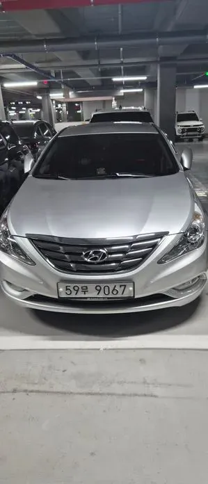 Hyundai Sonata 2010, 103000 км, за 1950.2 USD