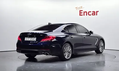 Genesis G70 2019, 31905 км, за 15061.83 USD