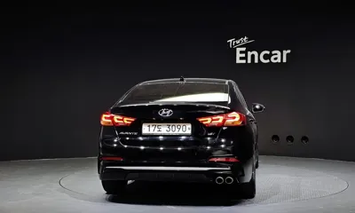 Hyundai Avante 2018, 85359 км, за 8473.46 USD