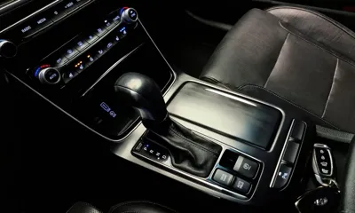 Hyundai Grandeur 2017, 99793 км, за 9721.49 USD - фото 9