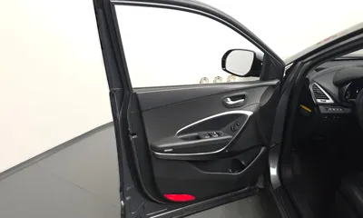 Hyundai Santafe 2018, 71558 км, за 9446.26 USD - фото 24