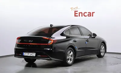 Hyundai Sonata 2022, 125636 км, за 9124.33 USD