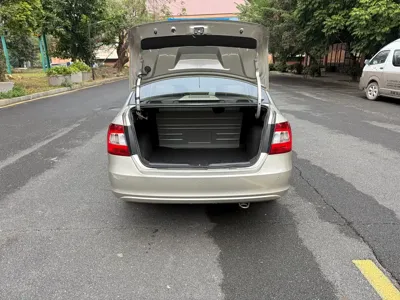 Skoda Rapid 2014, 130000 км, за 2207.14 USD - фото 16