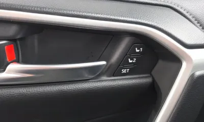 Toyota RAV4 2019, 39340 км, за 24615.99 USD - фото 33