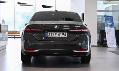 BMW 5-Series 2025, 9805 км, за 33478.5 USD