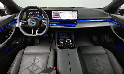 BMW 5-Series 2025, 9666 км, за 55895.8 USD - фото 7