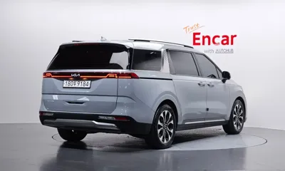 Kia Canival 2023, 137316 км, за 15032.17 USD